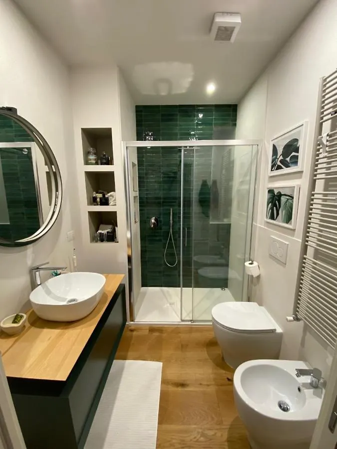 Bruschetti Home Milan Homestay