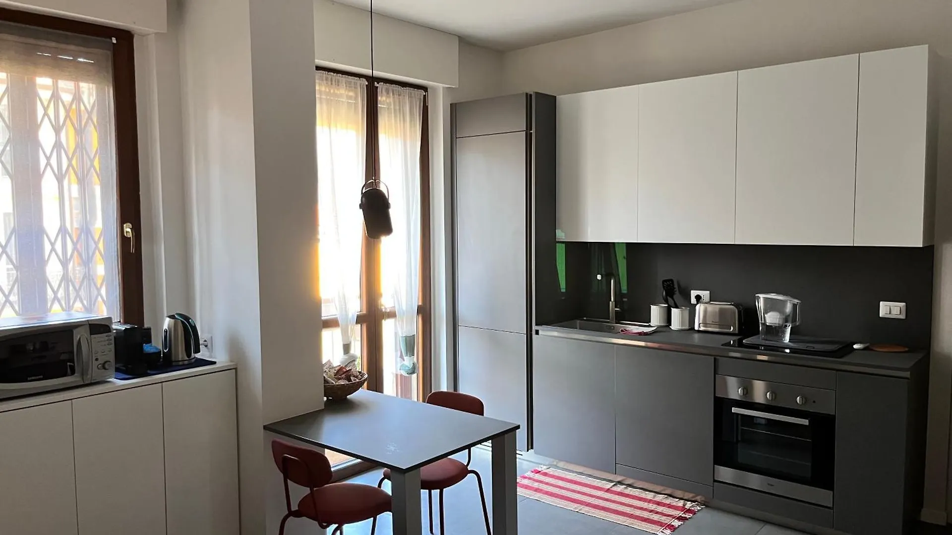 Bruschetti Home Milan Homestay