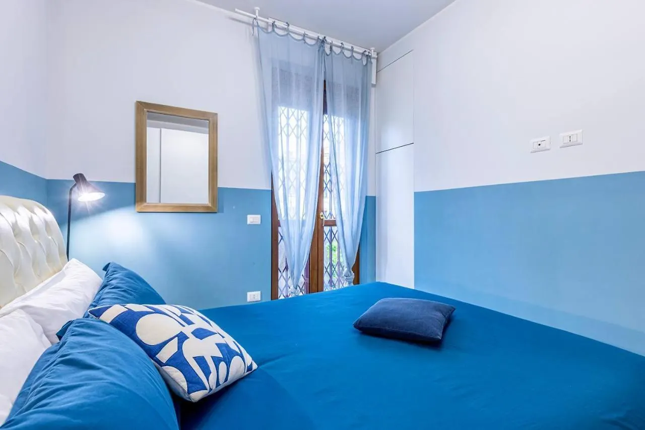 Homestay Bruschetti Home Milan Italy